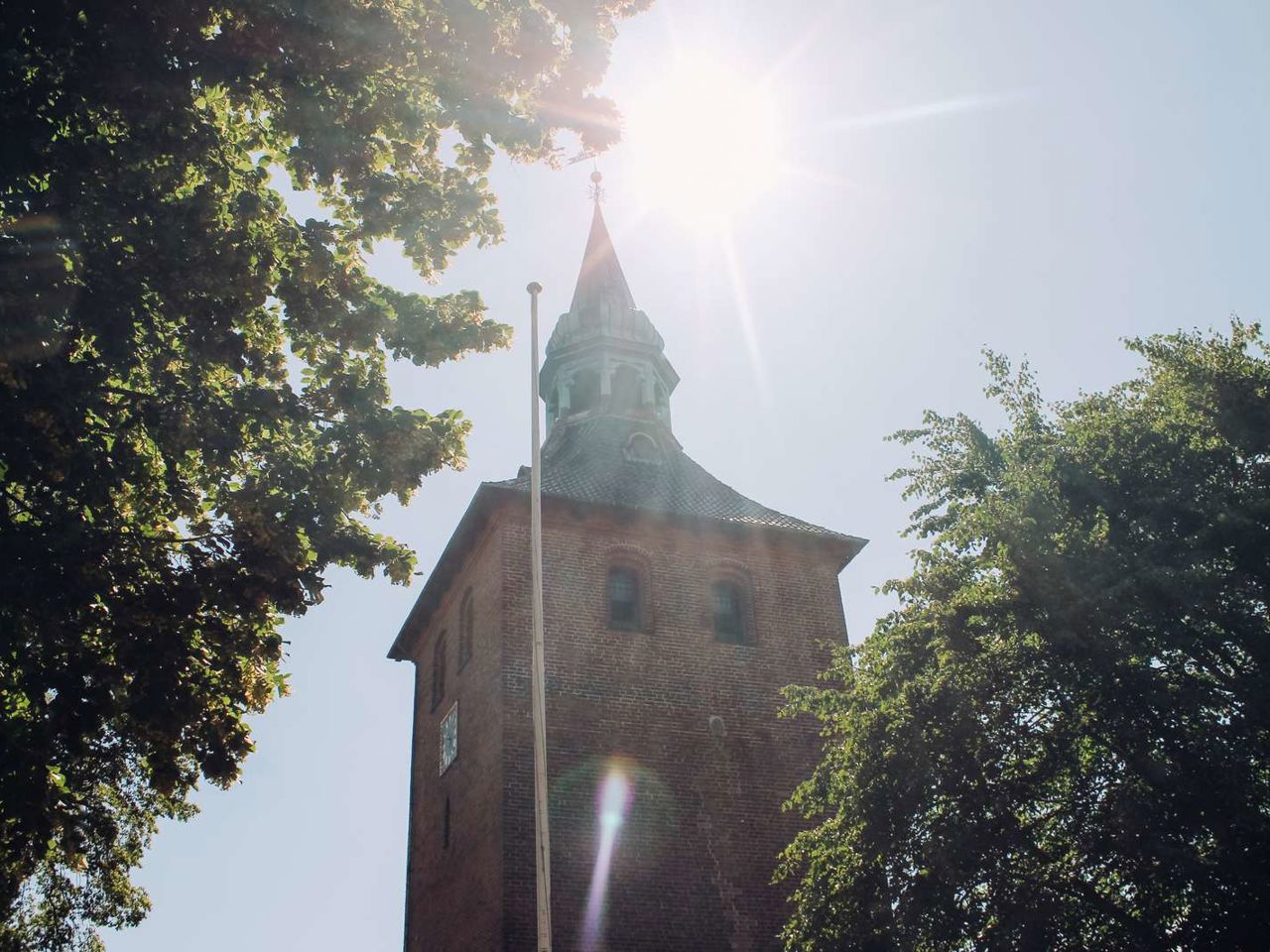 Solskin over Sankt Nicolai Kirke